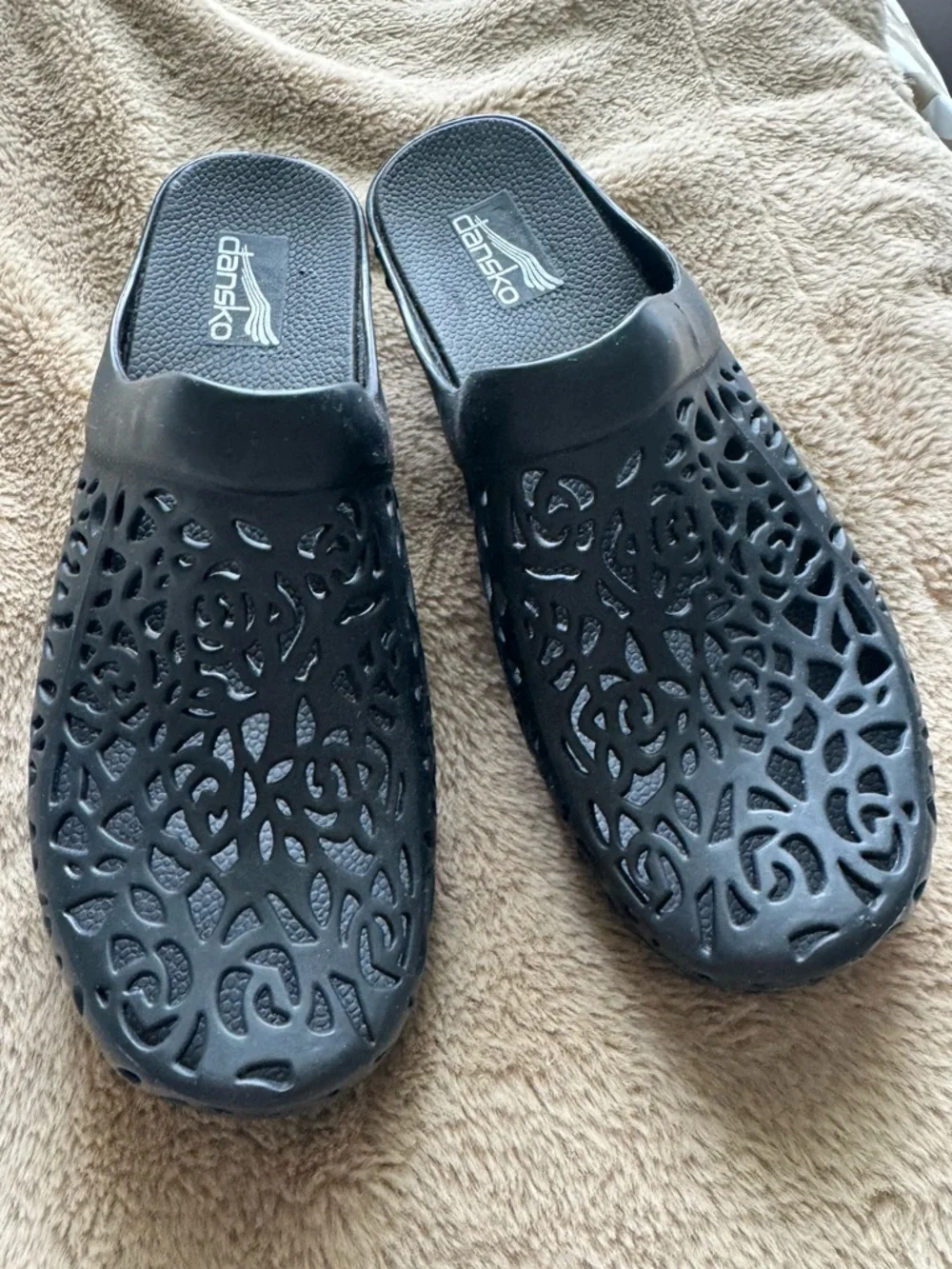 Dansko Cutout Clogs Black Slip On Comfort Mules EU 38 US 8 - Picture 2 of 3